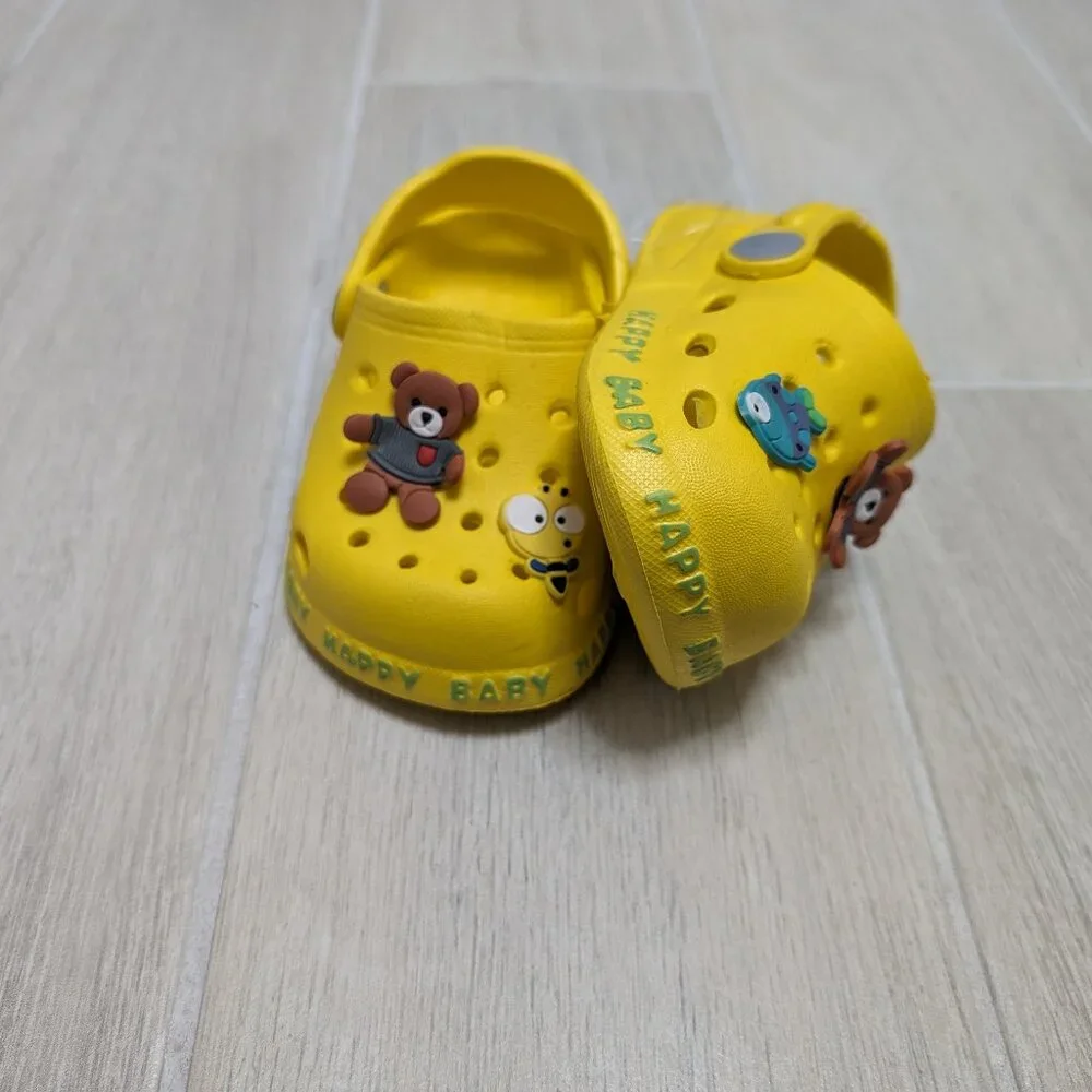 NWT Super Cute YELLOW Teddy Clogs Kids Unisex Slip-ons Sizes 12M to 7Yrs - Picture 3 of 4